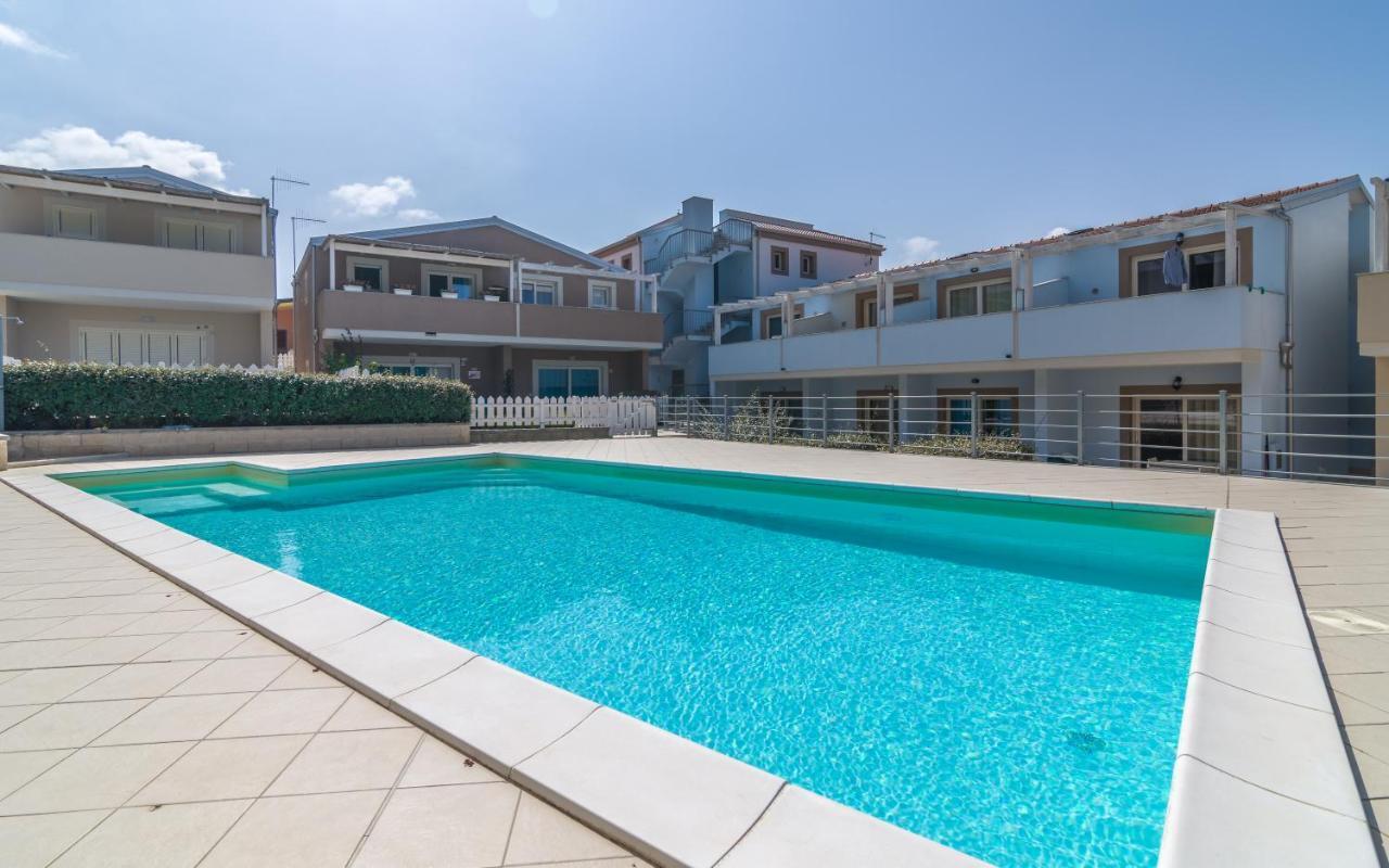 Villetta Federico Climatizzata Con Giardino Privato Viddalba Luaran gambar