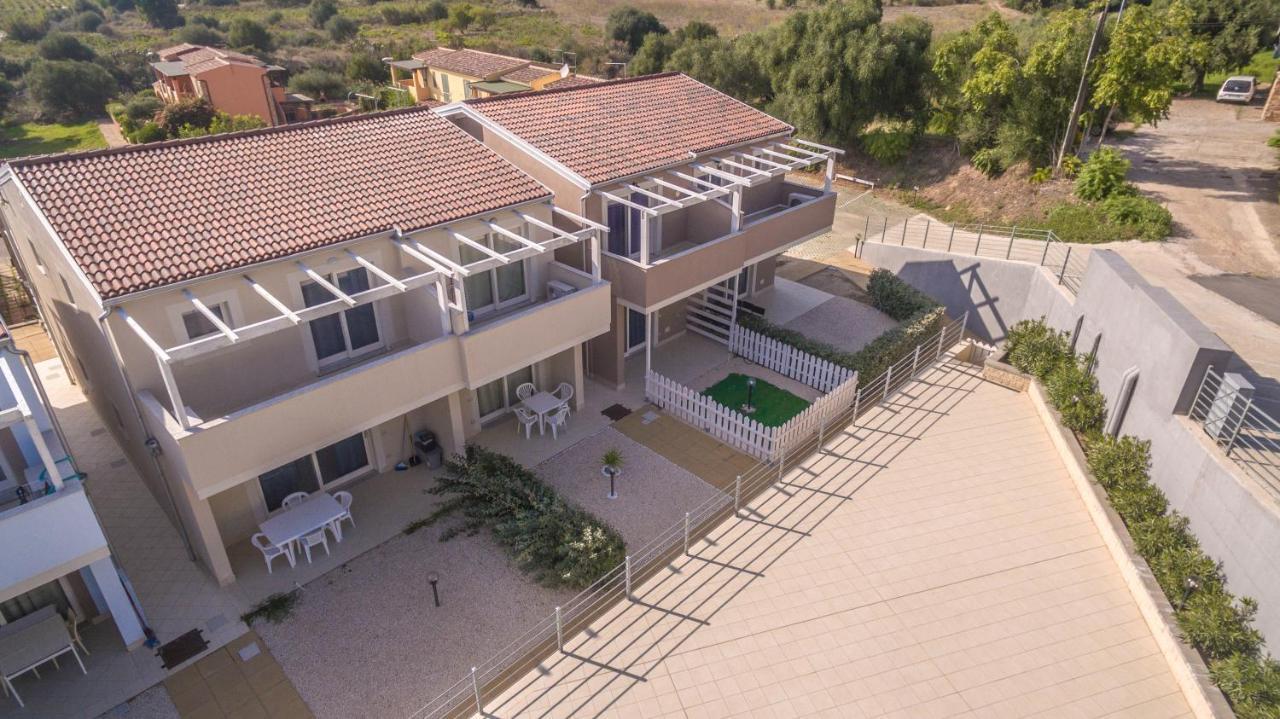 Villetta Federico Climatizzata Con Giardino Privato Viddalba Luaran gambar