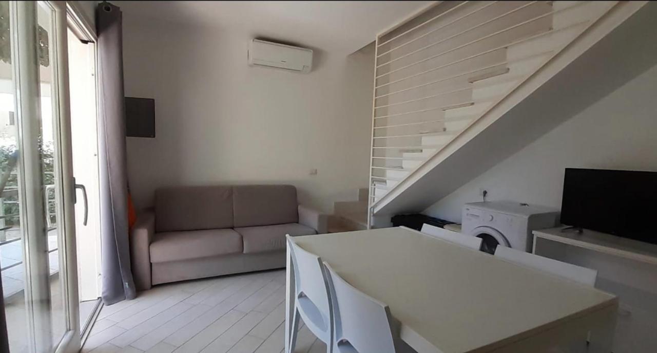 Villetta Federico Climatizzata Con Giardino Privato Viddalba Luaran gambar